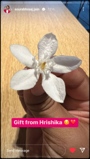 20221129 Story - Hrishika flower -120250_edited.jpg
