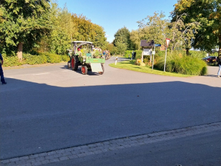 Der Erntedankfestumzug beginnt